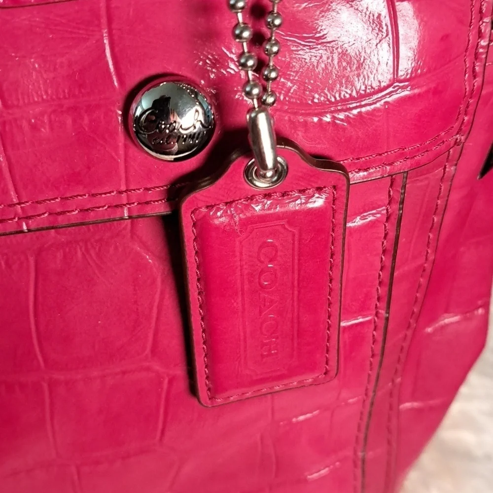 Coach NWTs Peyton Embossed Patent Leather Carryall Tote Bag